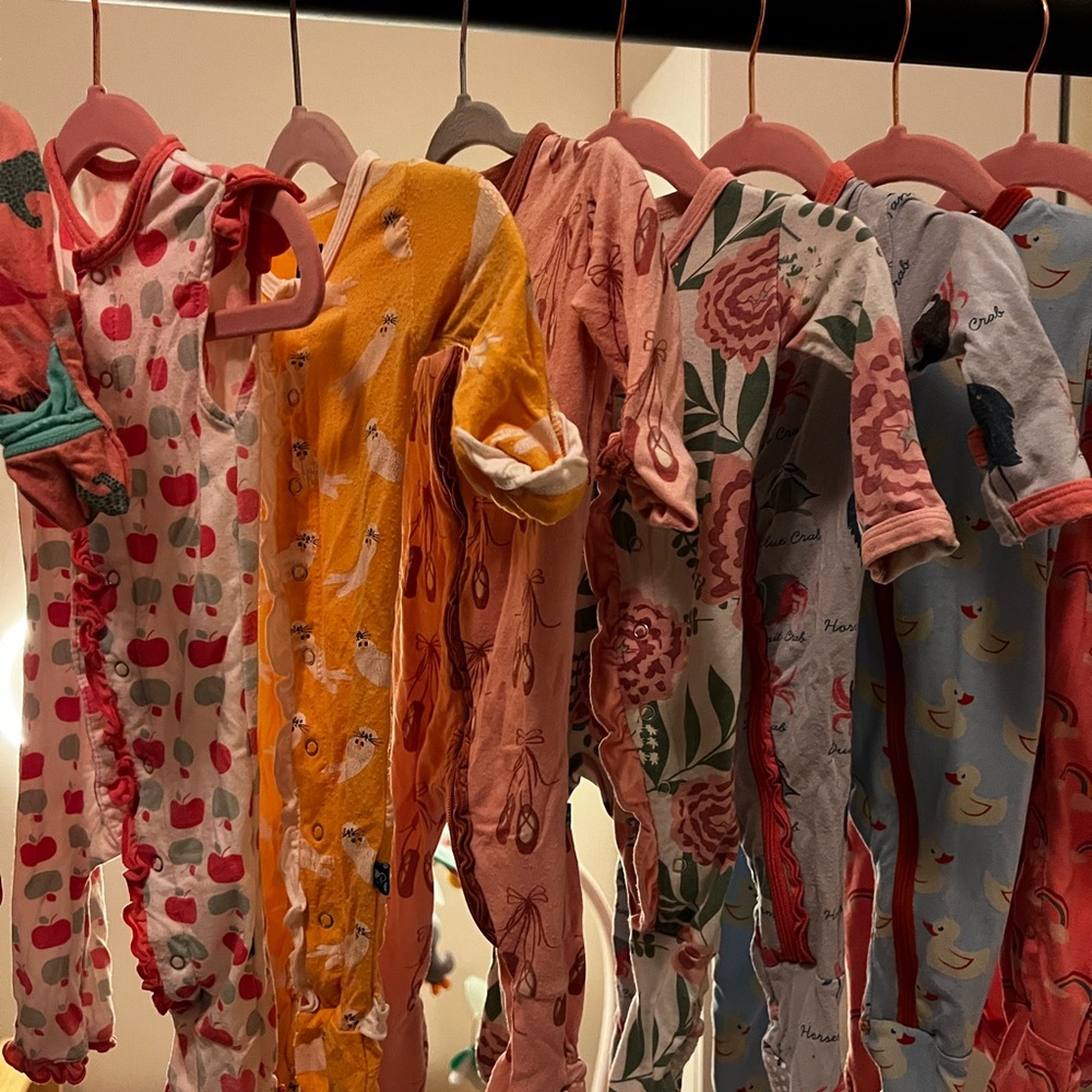 Kickee Pants Footie pajamas, onesie - Ballet Slippers and ruffle bottom - Zipper